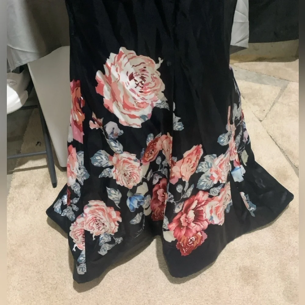 Blush Floral Black 2 Piece Halter Top Long Dress, Size 16, zipper tie, Preloved - Picture 5 of 12